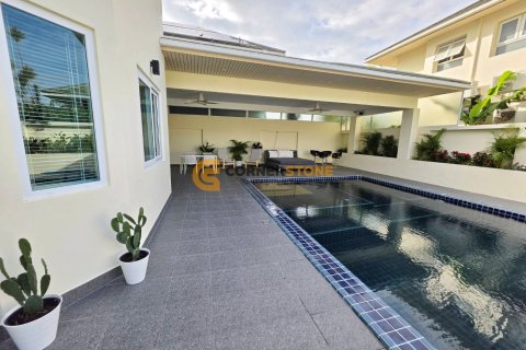 Estudio en Pattaya, Tailandia № 209685 - foto 5