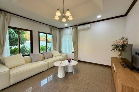 Villa in Pattaya, Thailand 3 Schlafzimmer № 159873 - Foto 3