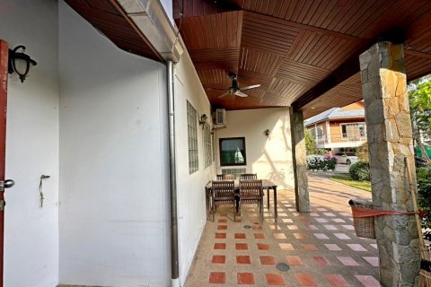 Haus in Pattaya, Thailand 4 Schlafzimmer № 47293 - Foto 10
