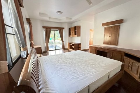 Haus in Pattaya, Thailand 4 Schlafzimmer № 47293 - Foto 30