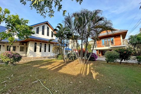Haus in Pattaya, Thailand 4 Schlafzimmer № 47293 - Foto 12