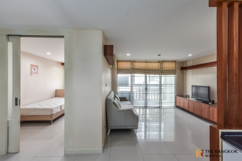 Condo in Bangkok, Thailand, 2 bedrooms № 185499 - photo 6