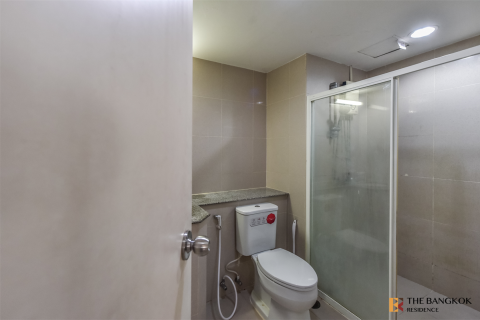Condo in Bangkok, Thailand, 2 bedrooms № 185499 - photo 9