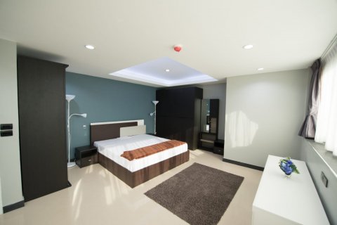 Condominio de 3 dormitorios en Bangkok, Tailandia № 65876 - foto 6