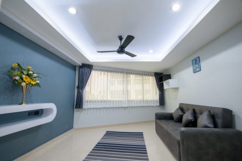 Condominio de 3 dormitorios en Bangkok, Tailandia № 65876 - foto 2