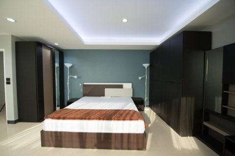 Condominio de 3 dormitorios en Bangkok, Tailandia № 65876 - foto 7