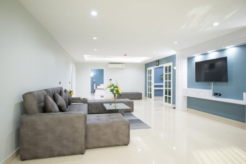 Condominio de 3 dormitorios en Bangkok, Tailandia № 65876