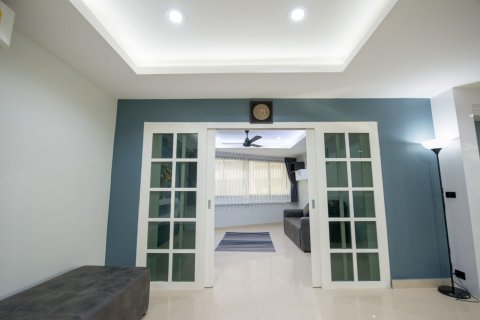 Condominio de 3 dormitorios en Bangkok, Tailandia № 65876 - foto 3
