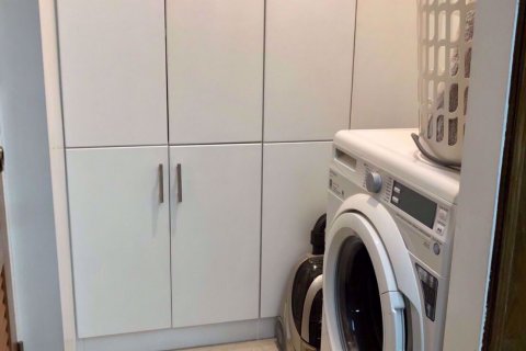 Condominio de 2 dormitorios en Watthana, Bangkok, Tailandia № 113649 - foto 8