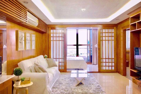 Condominio de 2 dormitorios en Watthana, Bangkok, Tailandia № 113649 - foto 2