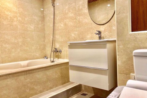 Condominio de 2 dormitorios en Watthana, Bangkok, Tailandia № 113649 - foto 5