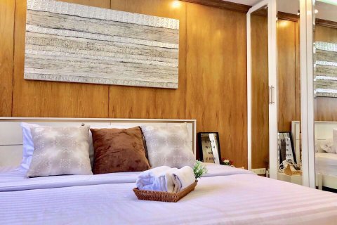 Condominio de 2 dormitorios en Watthana, Bangkok, Tailandia № 113649 - foto 3