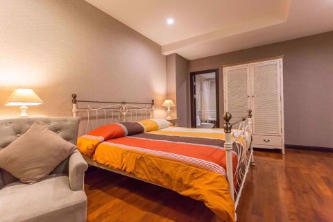 Condominio de 1 dormitorio en Watthana, Bangkok, Tailandia № 113648 - foto 13