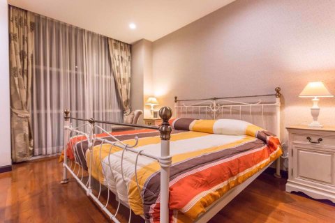 Condominio de 1 dormitorio en Watthana, Bangkok, Tailandia № 113648 - foto 11