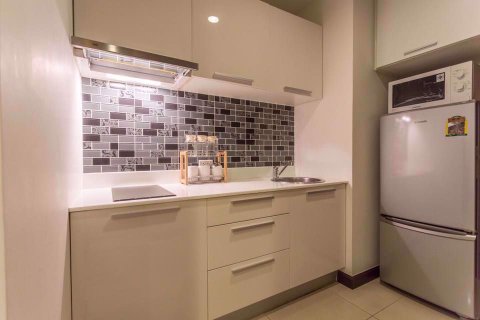 Condominio de 1 dormitorio en Watthana, Bangkok, Tailandia № 113648 - foto 18