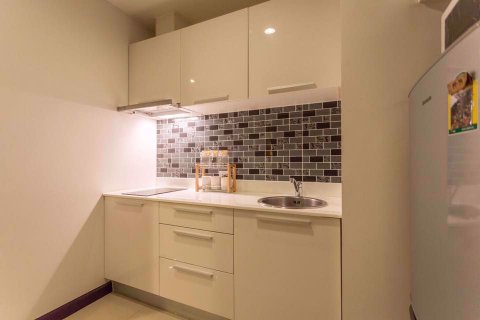 Condominio de 1 dormitorio en Watthana, Bangkok, Tailandia № 113648 - foto 19