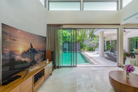 Casa de 3 dormitorios en Bang Tao, Tailandia № 161072 - foto 8