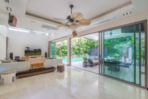 Casa de 3 dormitorios en Bang Tao, Tailandia № 161072 - foto 7