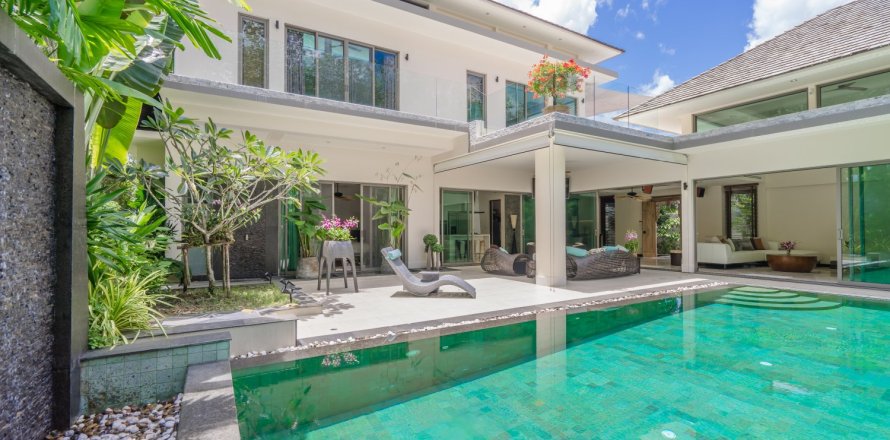 Casa de 3 dormitorios en Bang Tao, Tailandia № 161072