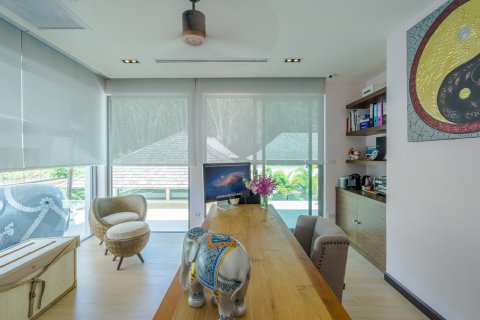 Casa de 3 dormitorios en Bang Tao, Tailandia № 161072 - foto 26