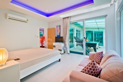 Casa de 3 dormitorios en Bang Lamung, Tailandia № 202277 - foto 29