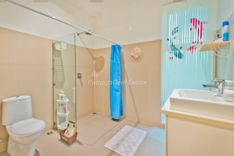 Casa de 3 dormitorios en Bang Lamung, Tailandia № 202277 - foto 25