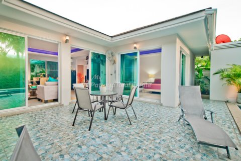 Casa de 3 dormitorios en Bang Lamung, Tailandia № 202277 - foto 6