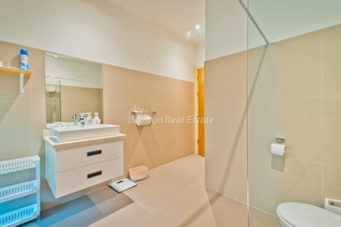 Casa de 3 dormitorios en Bang Lamung, Tailandia № 202277 - foto 26