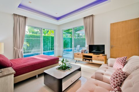 Casa de 3 dormitorios en Bang Lamung, Tailandia № 202277 - foto 23