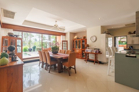 Casa de 5 dormitorios en Bang Tao, Tailandia № 202275 - foto 15