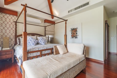 Casa de 5 dormitorios en Bang Tao, Tailandia № 202275 - foto 25