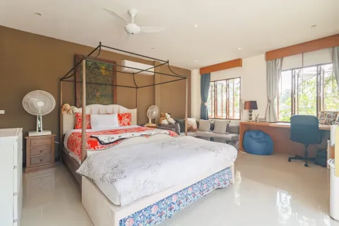 Casa de 5 dormitorios en Bang Tao, Tailandia № 202275 - foto 28