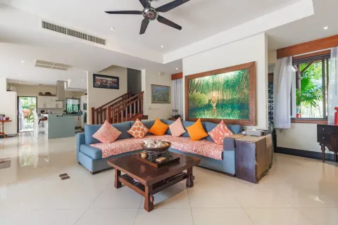 Casa de 5 dormitorios en Bang Tao, Tailandia № 202275 - foto 3