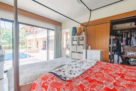 Casa de 5 dormitorios en Bang Tao, Tailandia № 202275 - foto 17