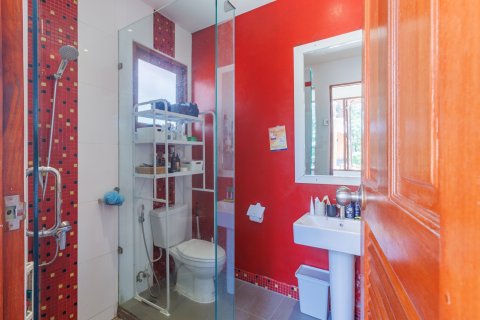 Casa de 5 dormitorios en Bang Tao, Tailandia № 202275 - foto 14