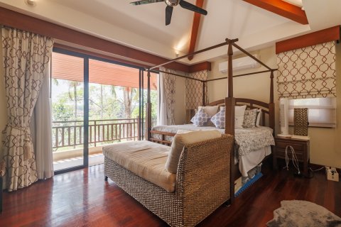 Casa de 5 dormitorios en Bang Tao, Tailandia № 202275 - foto 21