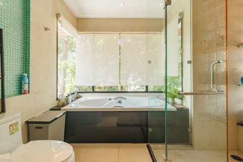 Casa de 5 dormitorios en Bang Tao, Tailandia № 202275 - foto 24