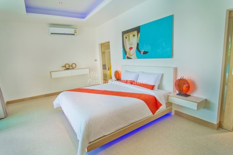 Casa de 3 dormitorios en Bang Lamung, Tailandia № 202276 - foto 22