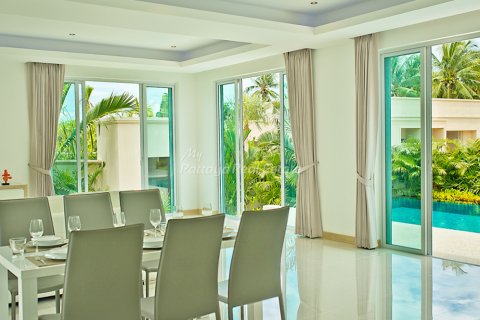 Casa de 3 dormitorios en Bang Lamung, Tailandia № 202276 - foto 17