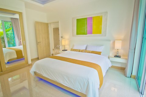 Casa de 3 dormitorios en Bang Lamung, Tailandia № 202276 - foto 19