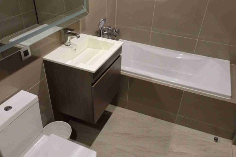 Condominio de 2 dormitorios en Bangkok, Tailandia № 183126 - foto 11