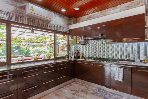 Villa in Rayong, Thailand 9 Schlafzimmer № 138864 - Foto 9