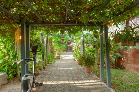 Villa in Rayong, Thailand 9 Schlafzimmer № 138864 - Foto 19