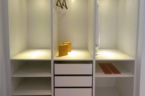 Condominio de 3 dormitorios en Bangkok, Tailandia № 180444 - foto 14