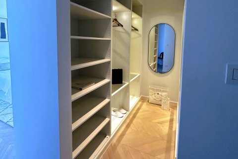 Condominio de 3 dormitorios en Bangkok, Tailandia № 180444 - foto 15