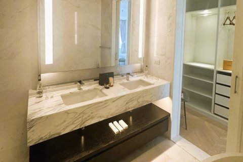 Condominio de 3 dormitorios en Bangkok, Tailandia № 180444 - foto 16