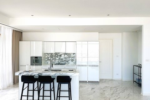Condominio de 3 dormitorios en Bangkok, Tailandia № 180444 - foto 6