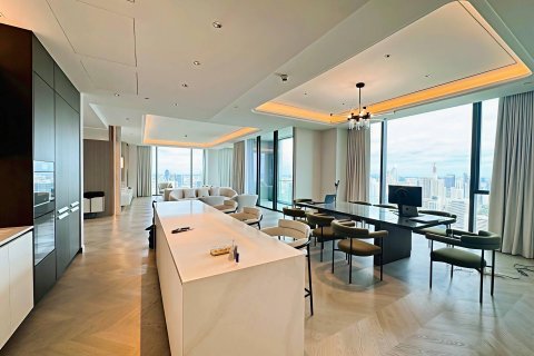 Condo in Bangkok, Thailand, 3 bedrooms № 180445