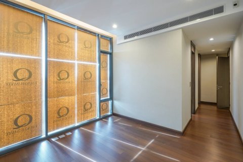 Condominio de 4 dormitorios en Bangkok, Tailandia № 180446 - foto 10
