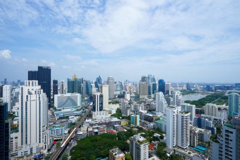 Condominio de 4 dormitorios en Bangkok, Tailandia № 180446 - foto 3